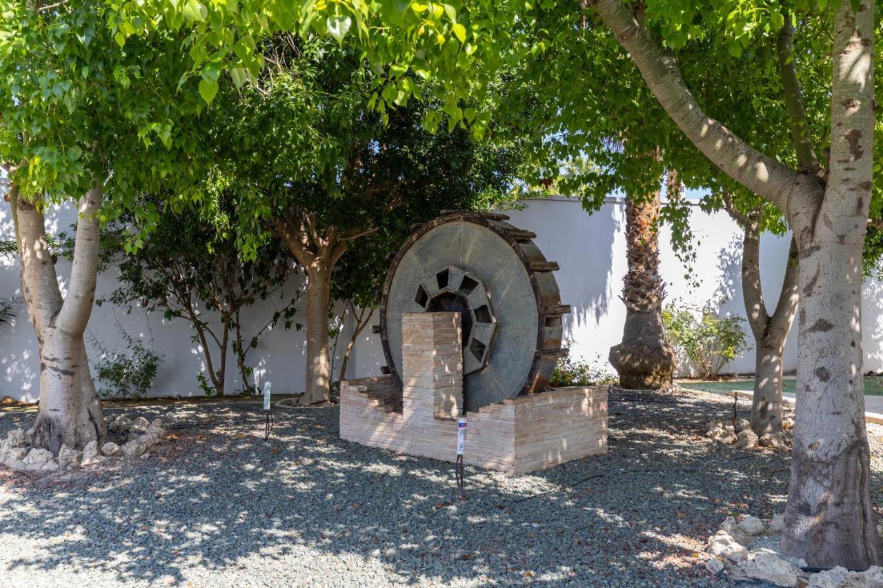 Waterwheel Villa By Fidalsa Almoradí Екстериор снимка